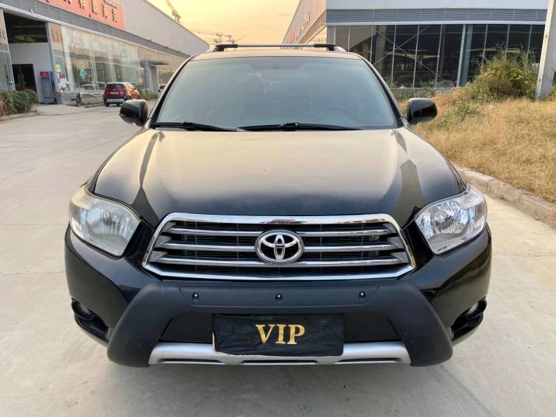 济宁10年丰田汉兰达9