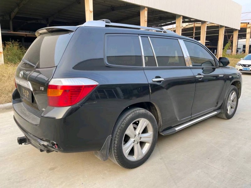 济宁10年丰田汉兰达2