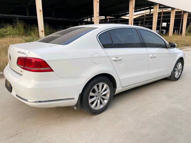 济宁14年大众迈腾8