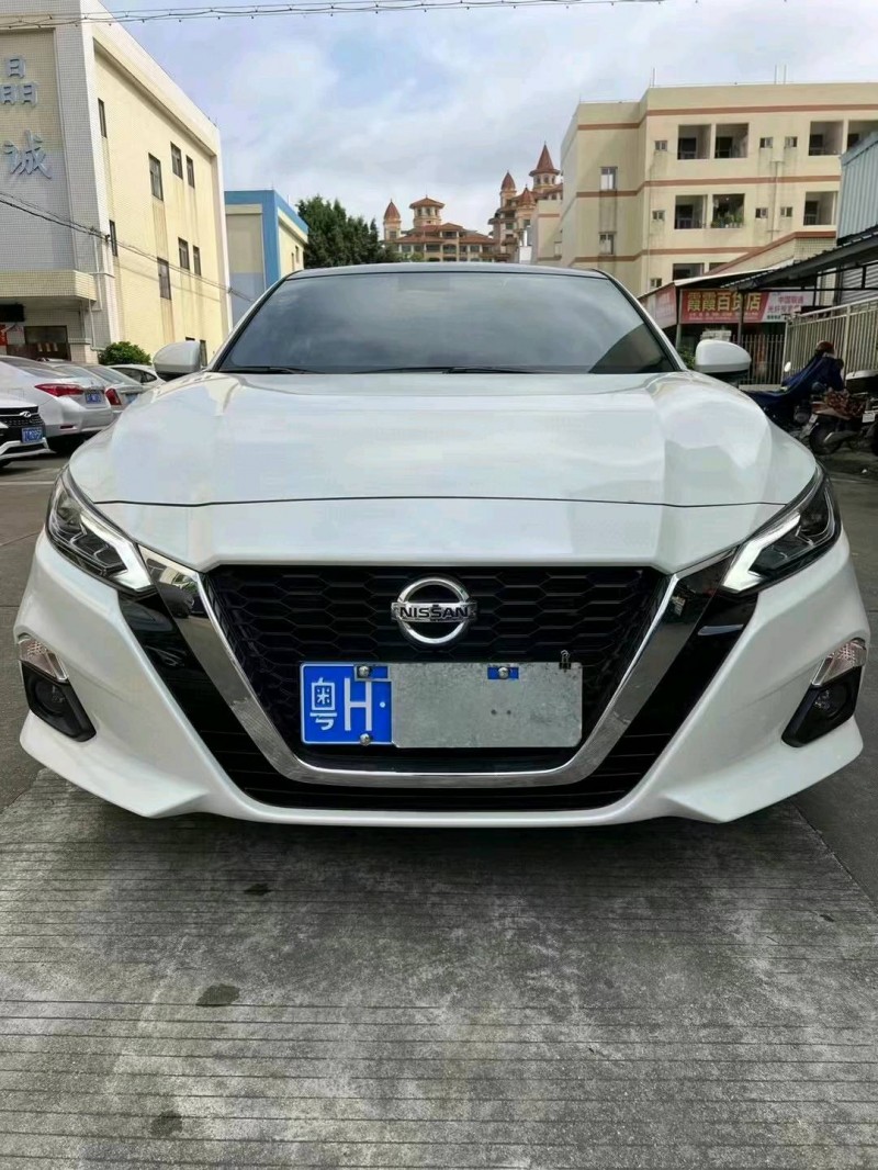 中山21年日产天籁9