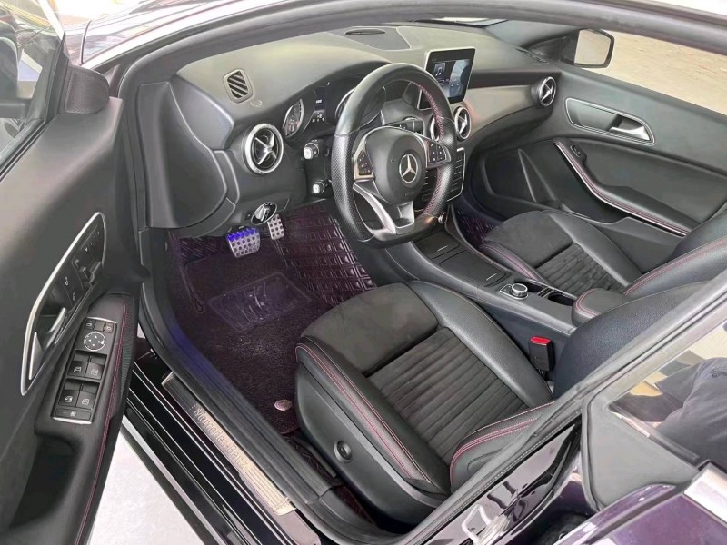 广州16年奔驰GLA3