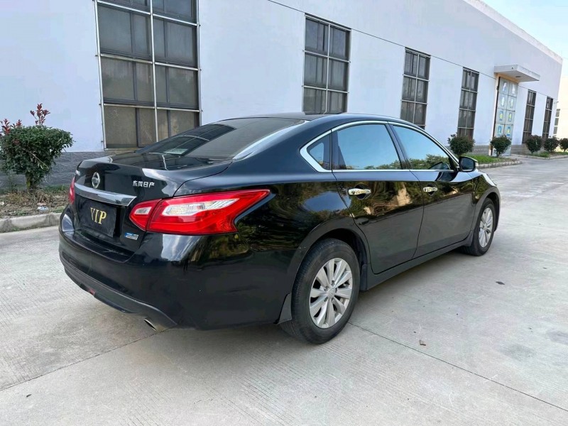 盐城18年日产天籁8