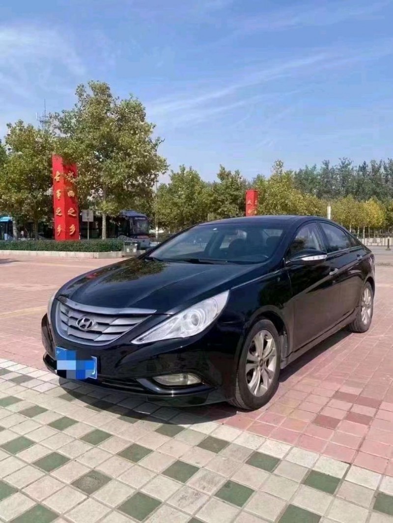 北京12年现代索纳塔八2