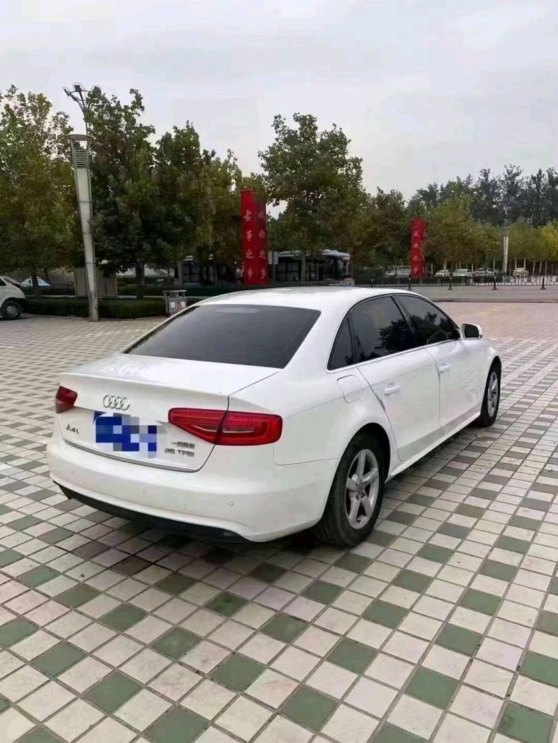 北京14年奥迪A4L5