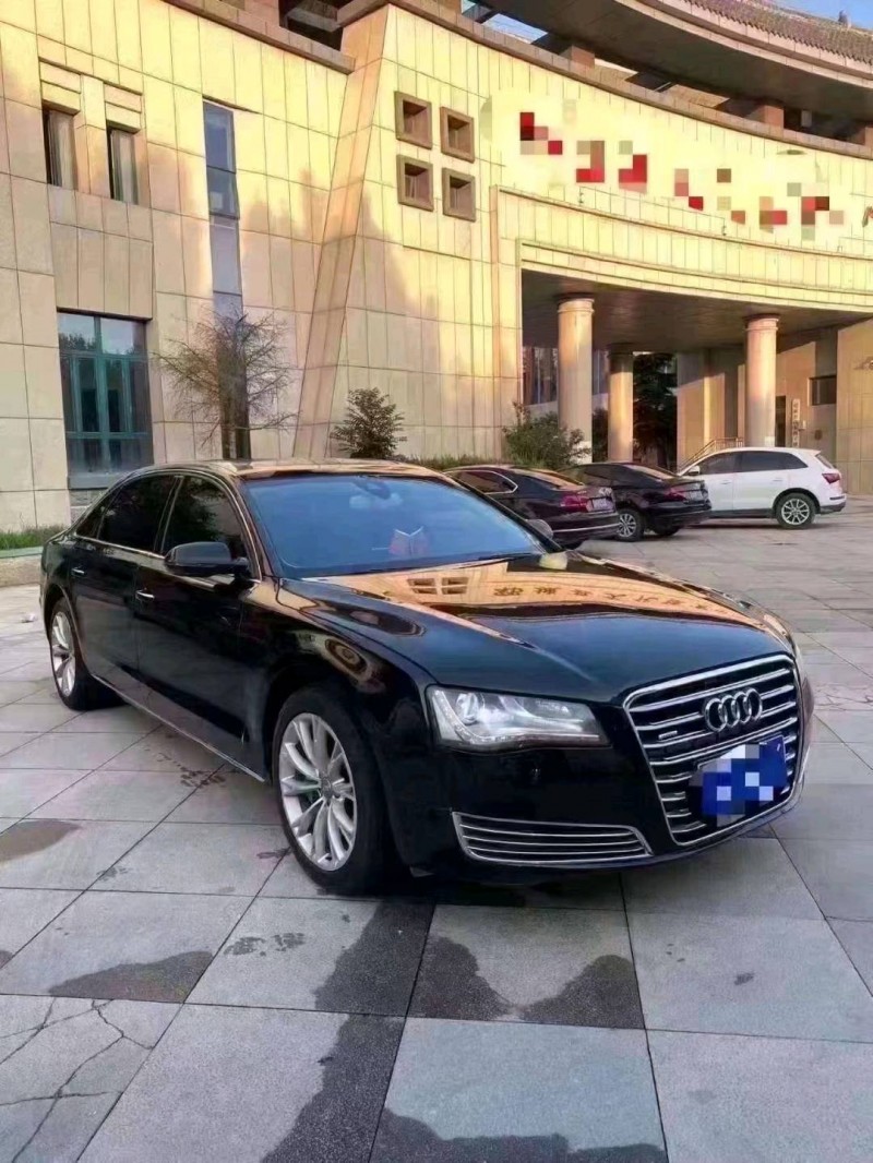 枣庄12年奥迪A8L7