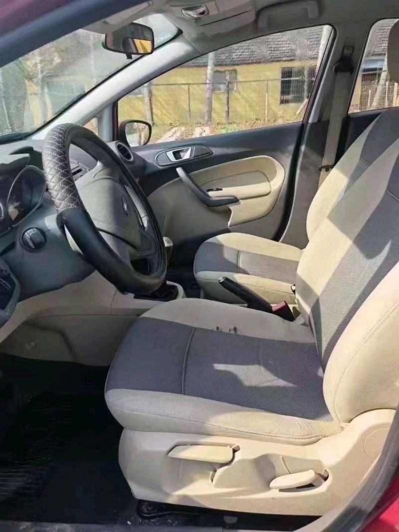 临沂12年福特嘉年华6