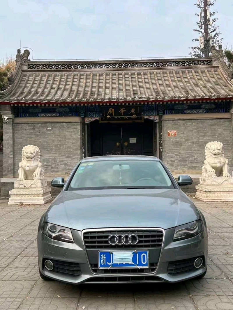 嘉興12年奧迪A4L1