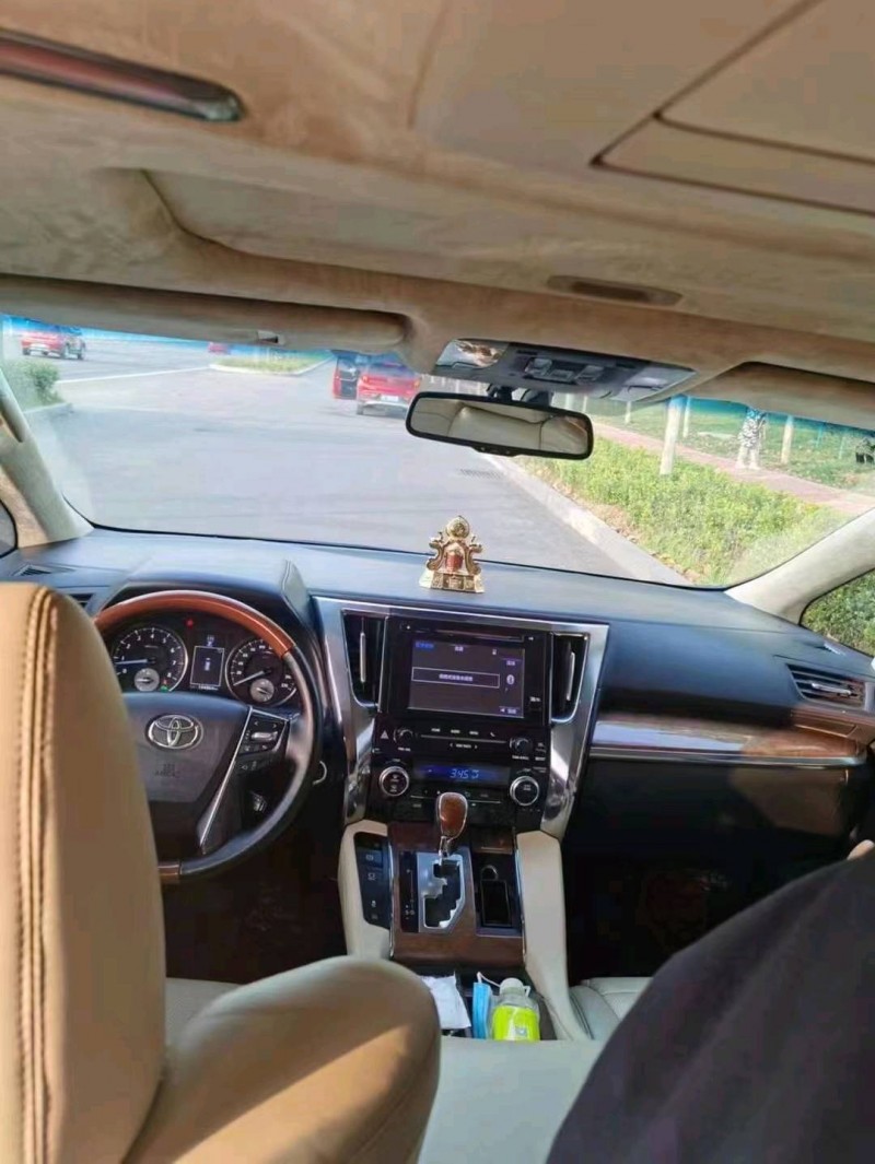 邯郸16年丰田埃尔法6