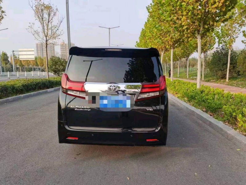 邯郸16年丰田埃尔法2