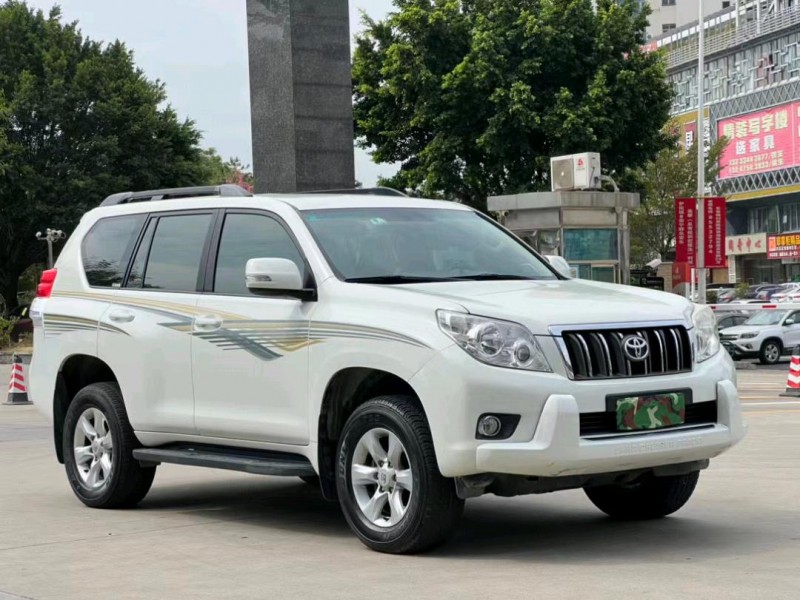 东莞13年丰田普拉多2
