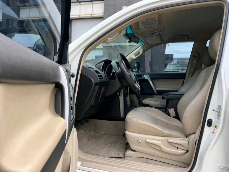 东莞13年丰田普拉多7