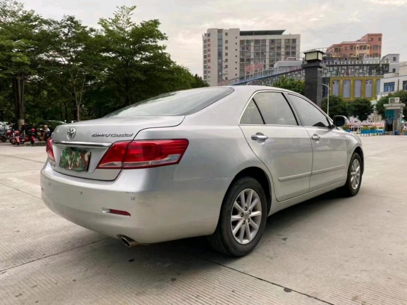 东莞13年丰田凯美瑞8