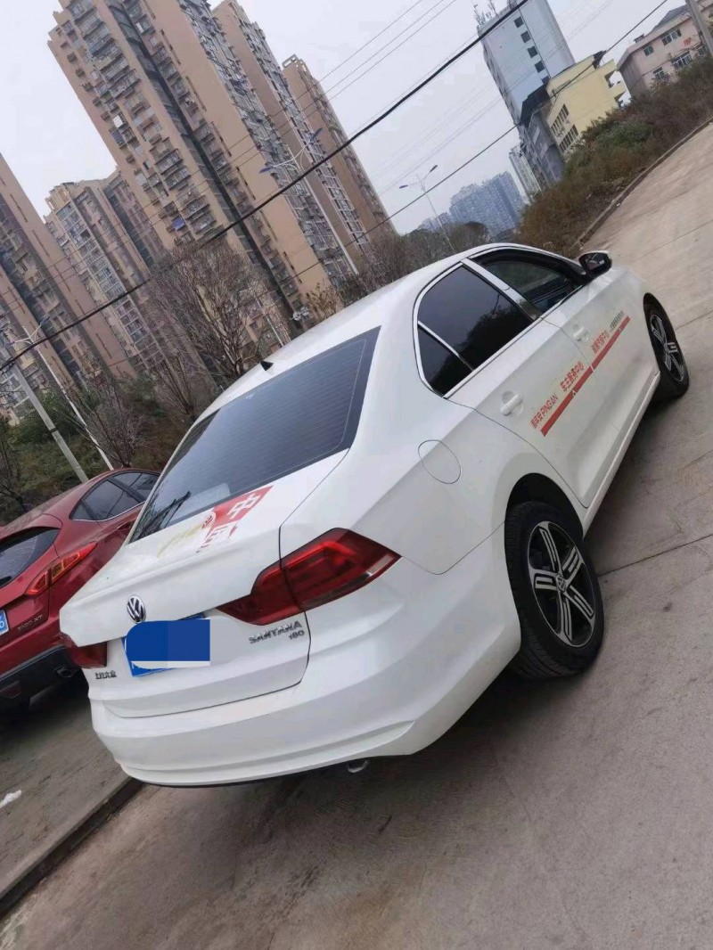 邯郸19年大众桑塔纳3