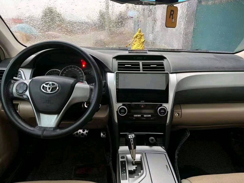 济南13年丰田凯美瑞4