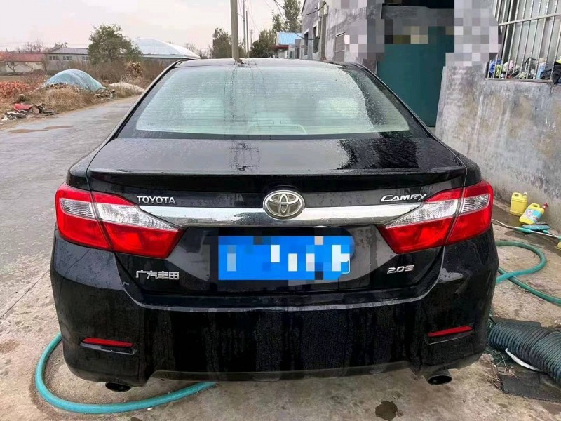 济南13年丰田凯美瑞1