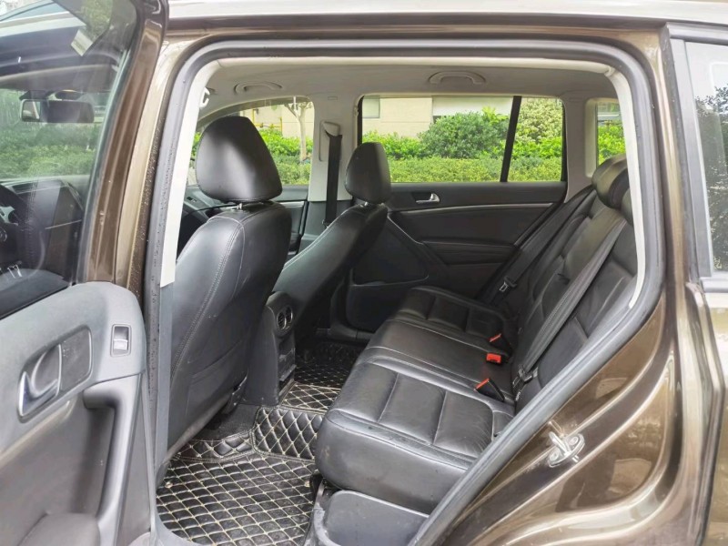 苏州17年大众途观5