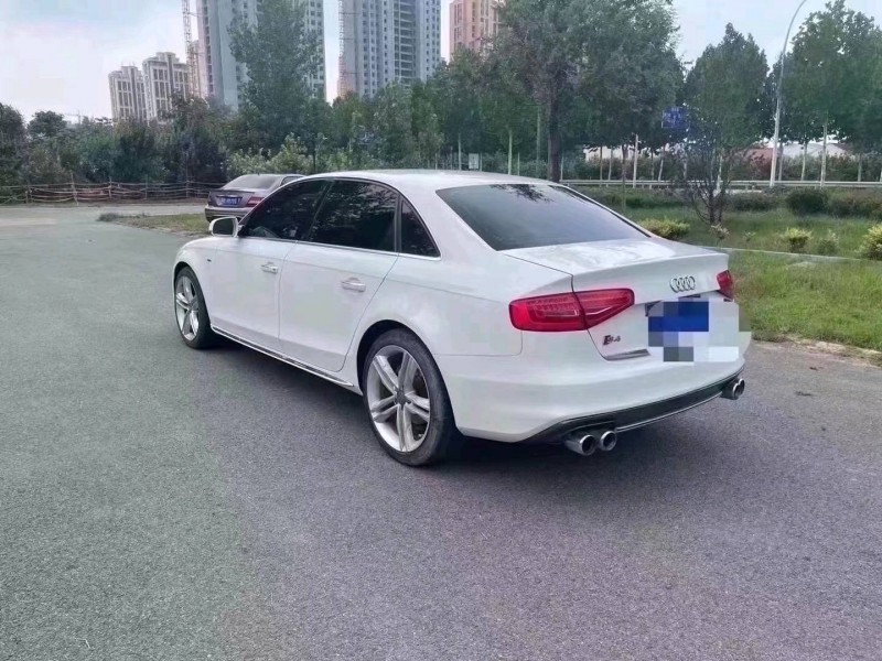 北京16年奥迪A4L5