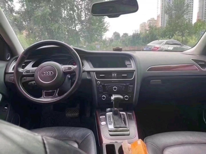 北京16年奥迪A4L8