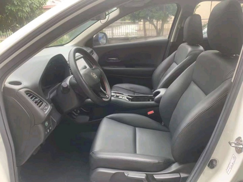 广州21年本田缤智3