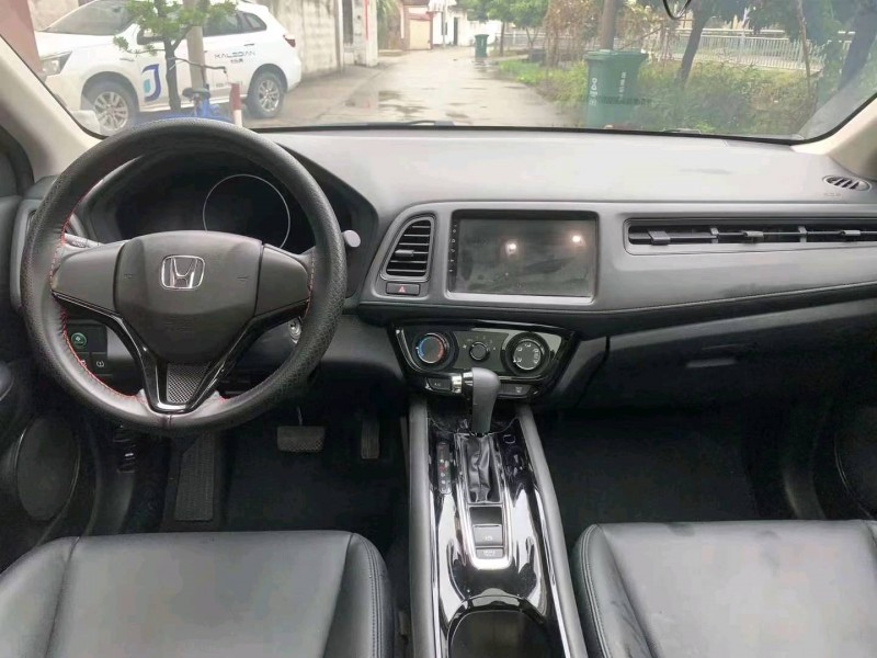 广州21年本田缤智4