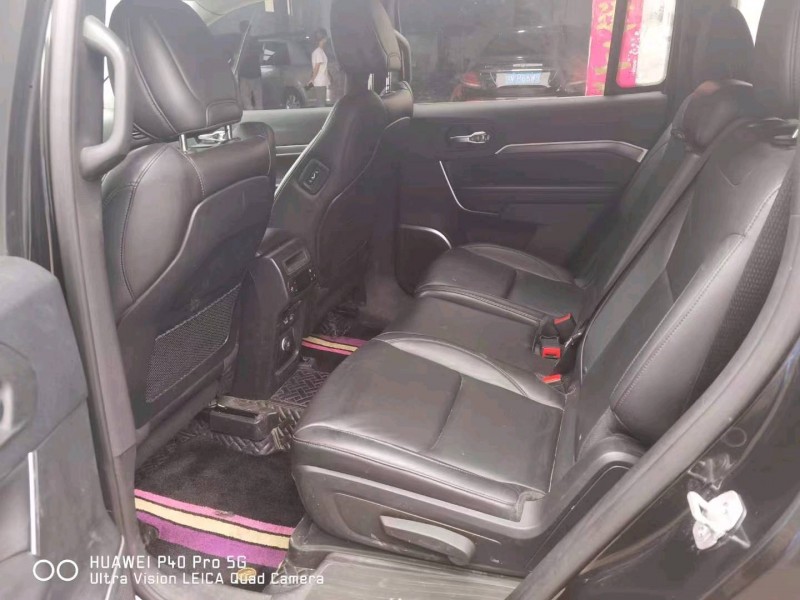 广州19年Jeep指挥官4