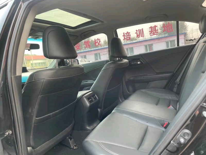 沈阳17年本田雅阁4