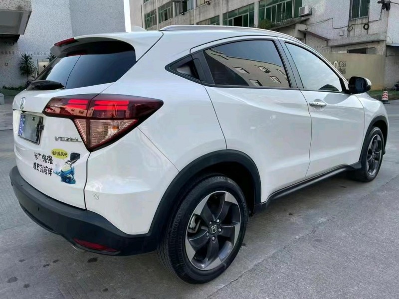 中山18年本田缤智5