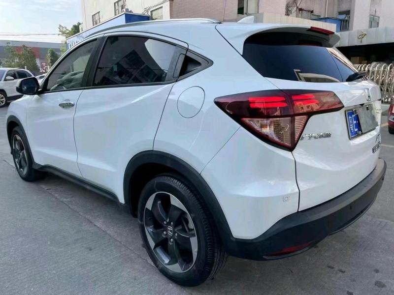 中山18年本田缤智6