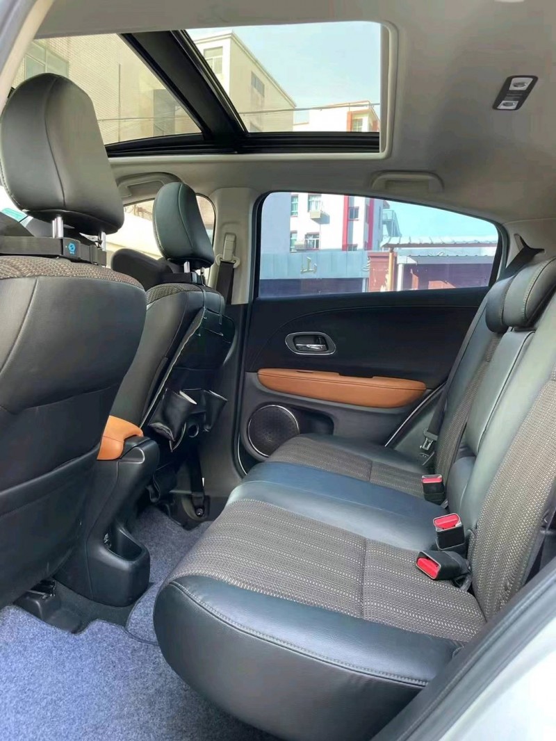 中山18年本田缤智7