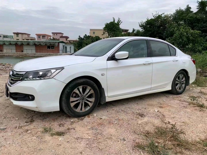 中山14年本田雅阁3