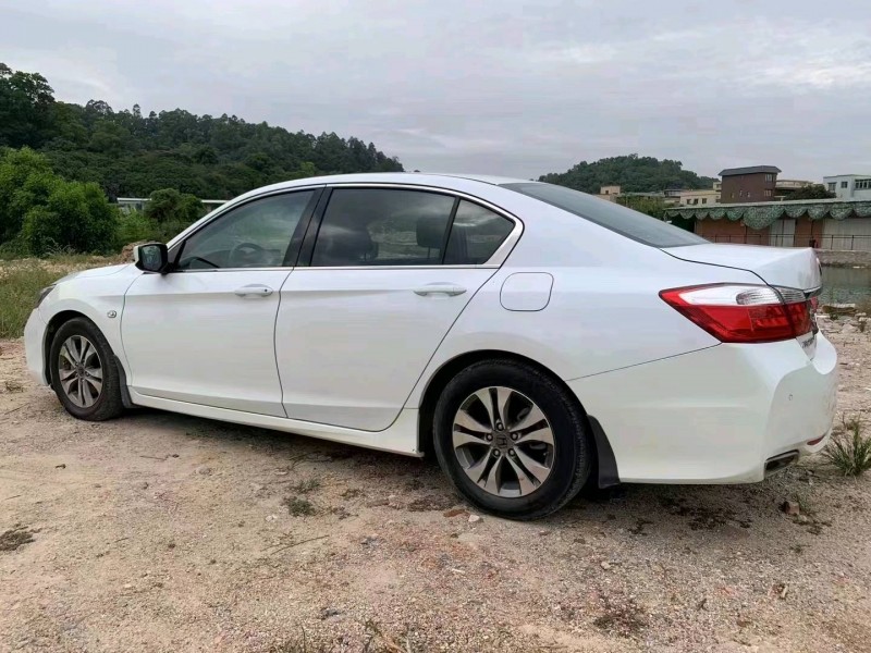 中山14年本田雅阁8