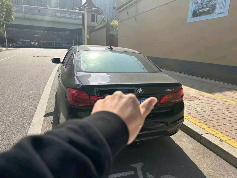 青岛19年宝马5系5