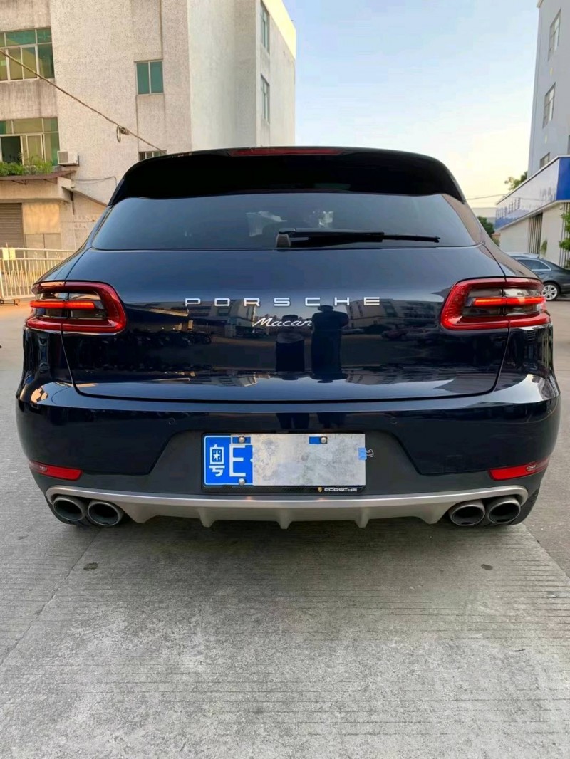 中山18年保时捷Macan4