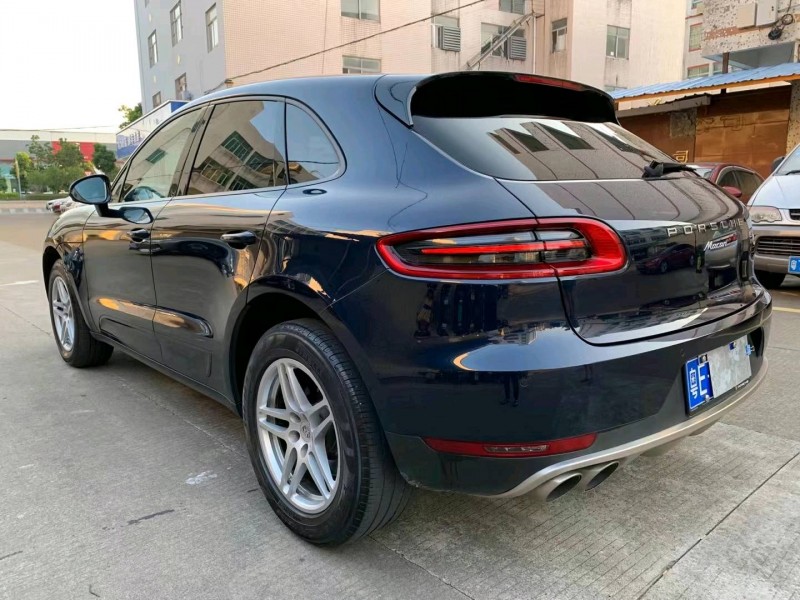 中山18年保时捷Macan6