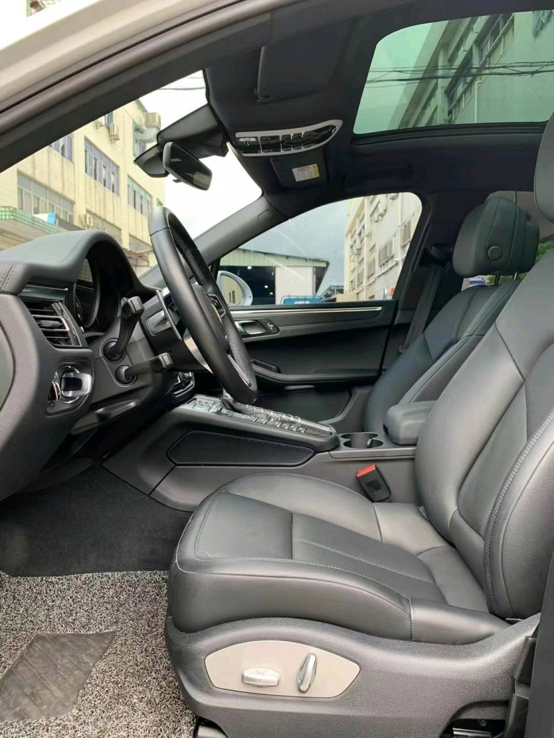 中山21年保时捷Macan9