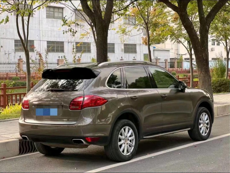 潍坊13年保时捷卡宴5