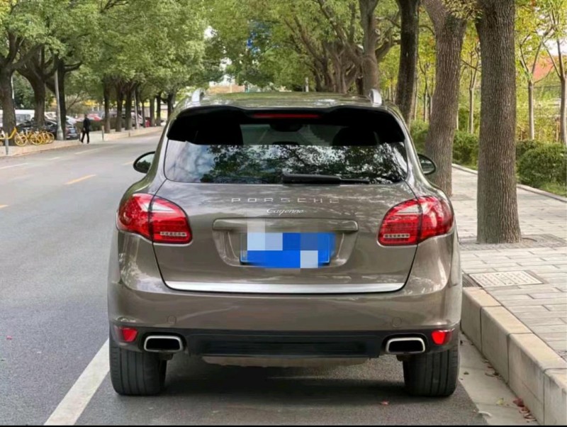 潍坊13年保时捷卡宴3