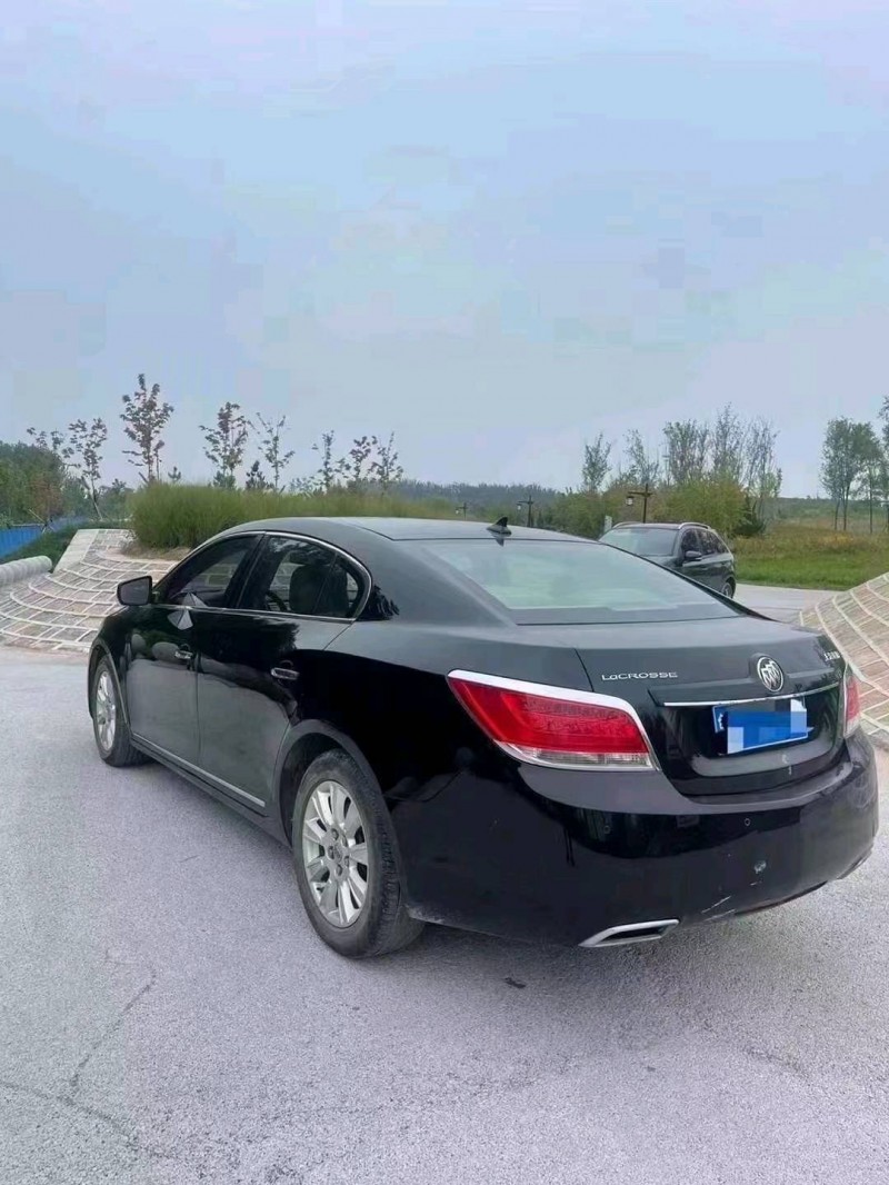 枣庄13年别克君越6