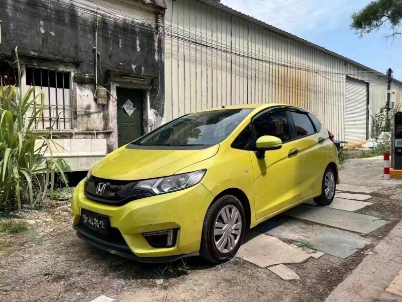 中山16年本田飞度2