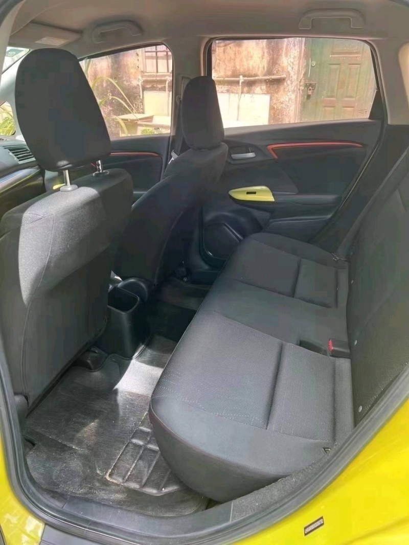 中山16年本田飞度9