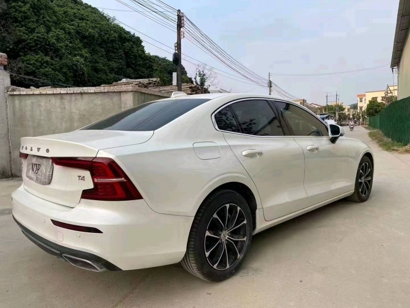 中山21年沃尔沃S60L6