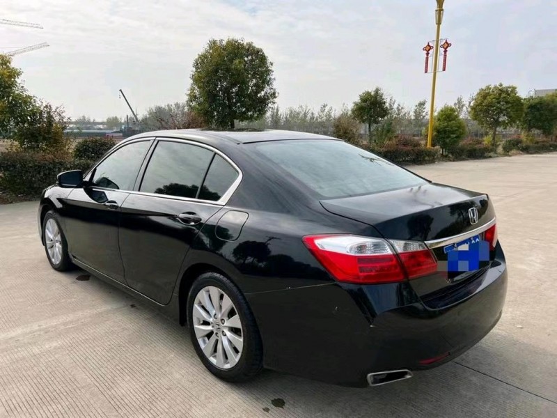 盐城14年本田雅阁5