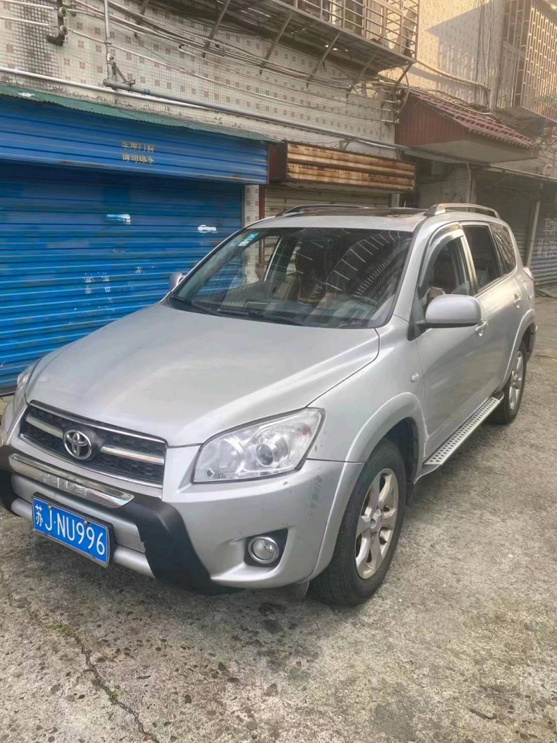 邵阳09年丰田RAV4荣放1