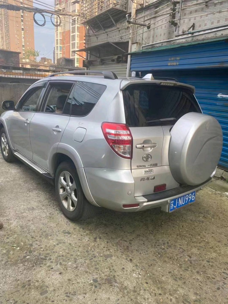 邵阳09年丰田RAV4荣放4