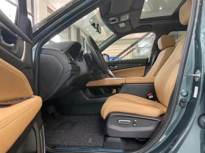 中山21年本田URV5