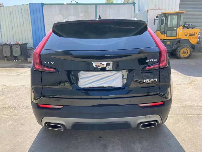 广州20年凯迪拉克XT42