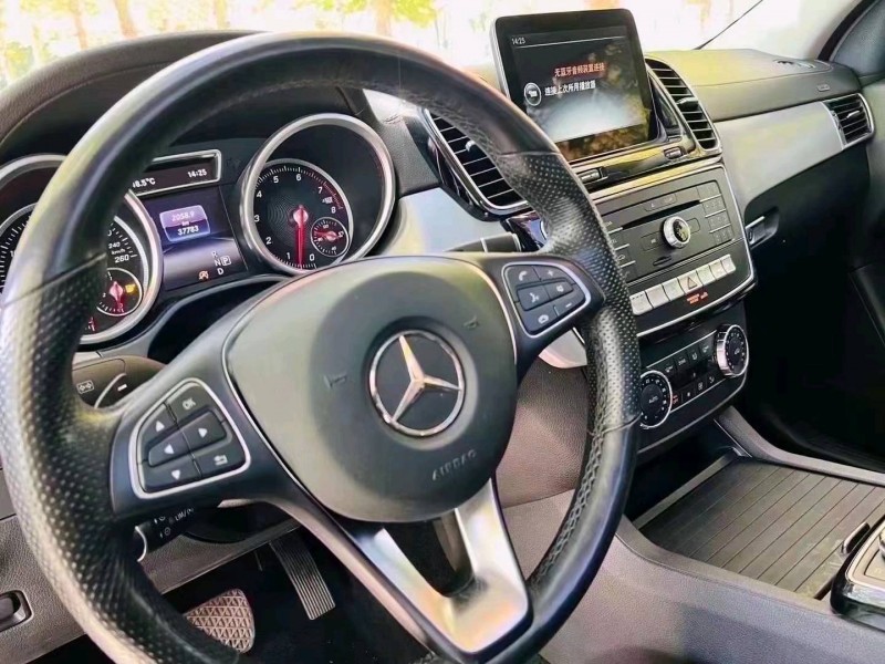东营16年奔驰GLE8