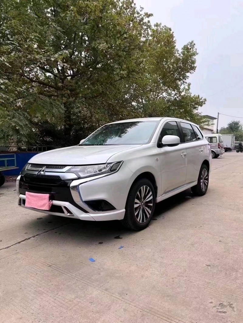 邯郸22年三菱欧蓝德1