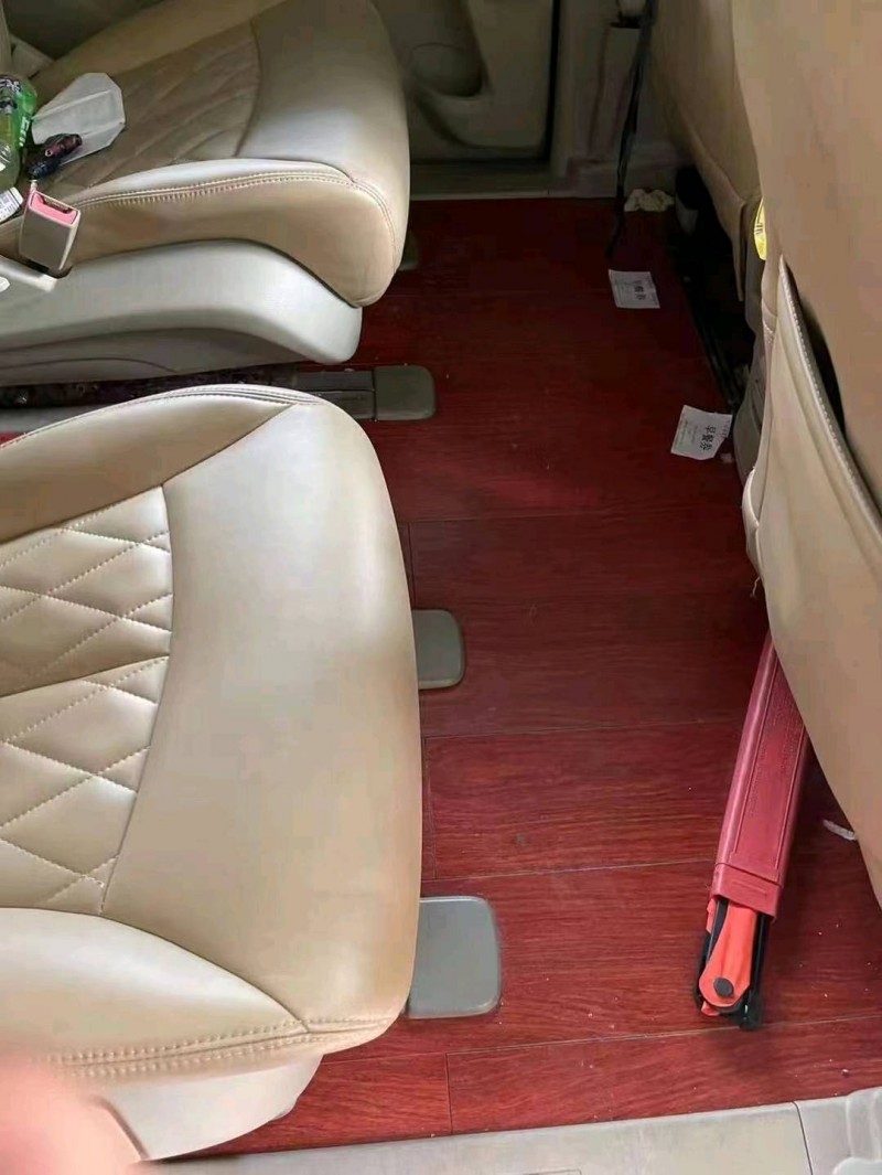 重庆21年别克GL84