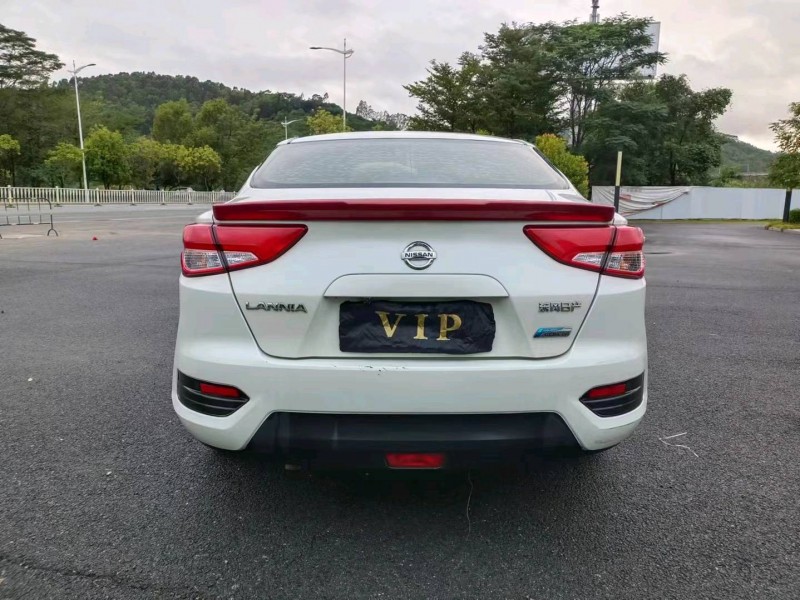 嘉興17年日產藍鳥8